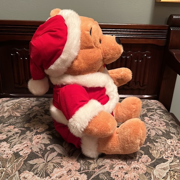 Wind up Winnie the Pooh Disney Christmas plush. - Picture 4 of 11